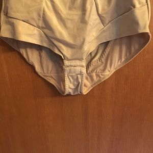Flexees Intimates & Sleepwear - Maidenform Corset Shapewear Size XL Flexees Intimates & Sleepwear - Maidenform Corset Shapewear Size XL